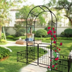 Dexmalle Metal Garden Arch With Gate -Fradel & Spies GUEST 52b637c7 1a2f 4a41 babb 65ef6122237f