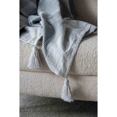 Dexmalle Decorative Grey Throw Blanket, 2 Pack 6 Dexmalle Decorative Grey Throw Blanket, 2 Pack - Image 4